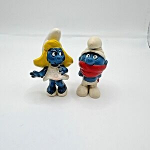 Shiver‎ Smurf and Smurfette